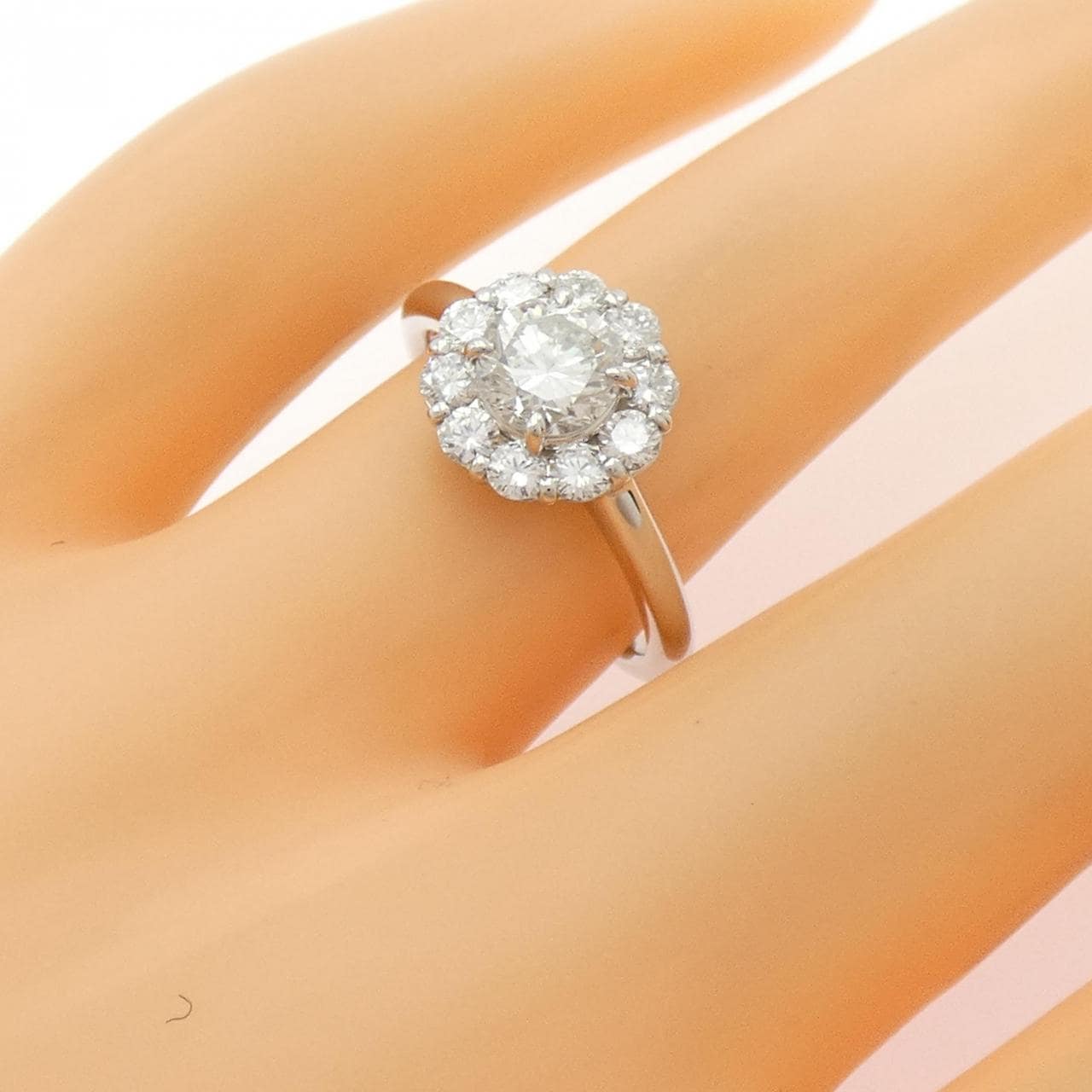 PT900 Diamond ring 0.79CT