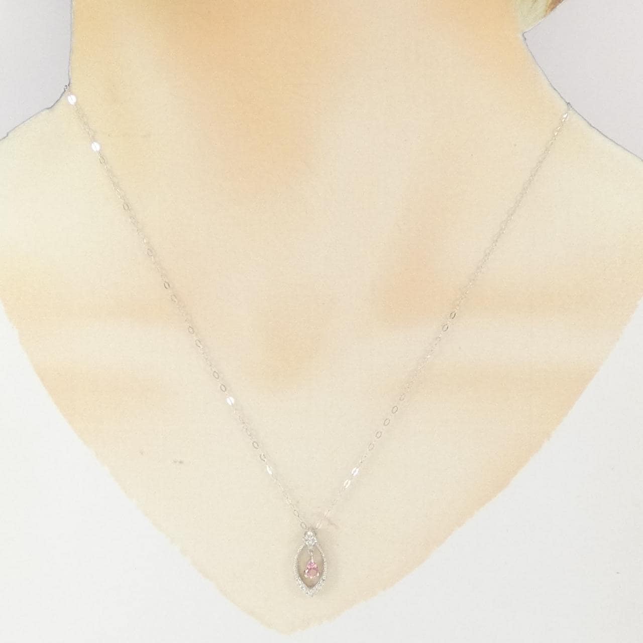 K18WG サファイヤ ネックレス 0.226CT