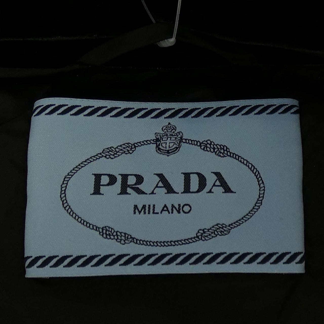 プラダ PRADA トライアングルロゴ 291805 S222 178Y ダウンジャケット