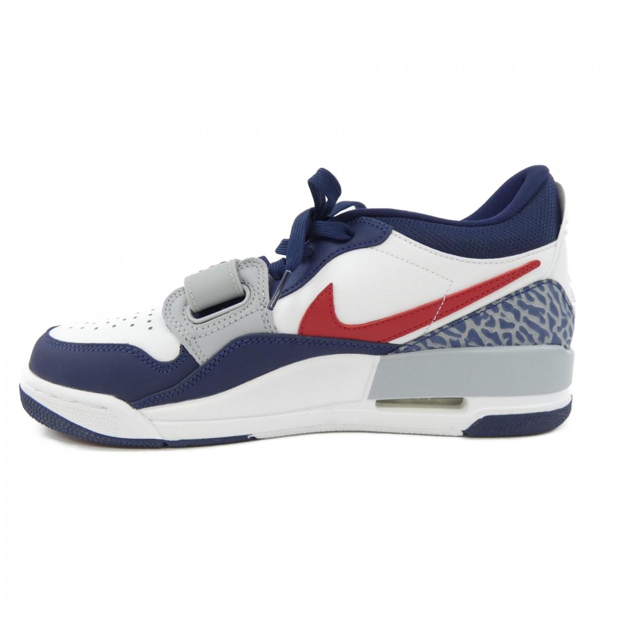 ナイキ ジョーダン NIKE JORDAN CD7069-104 スニーカー