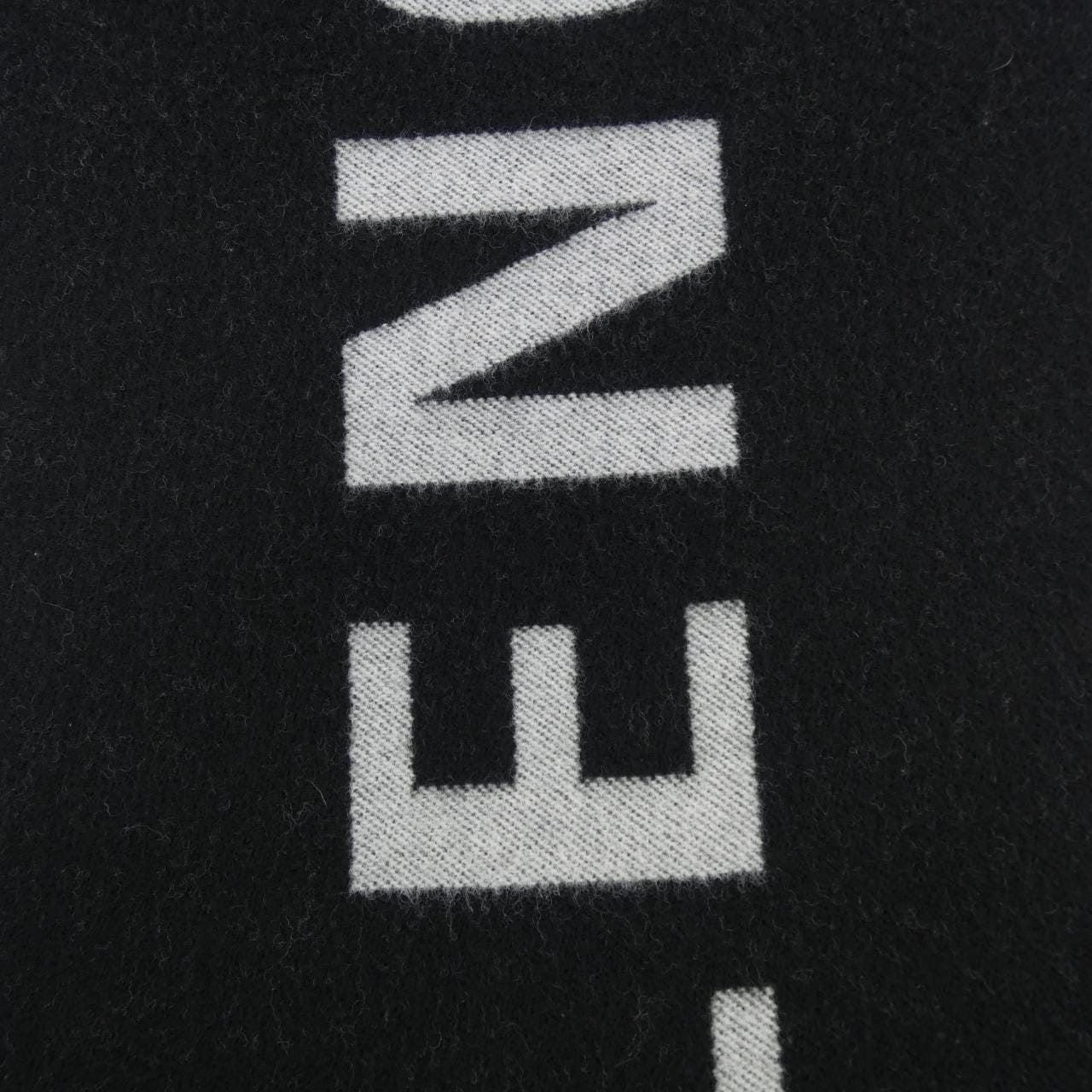 バレンシアガ BALENCIAGA MUFFLER