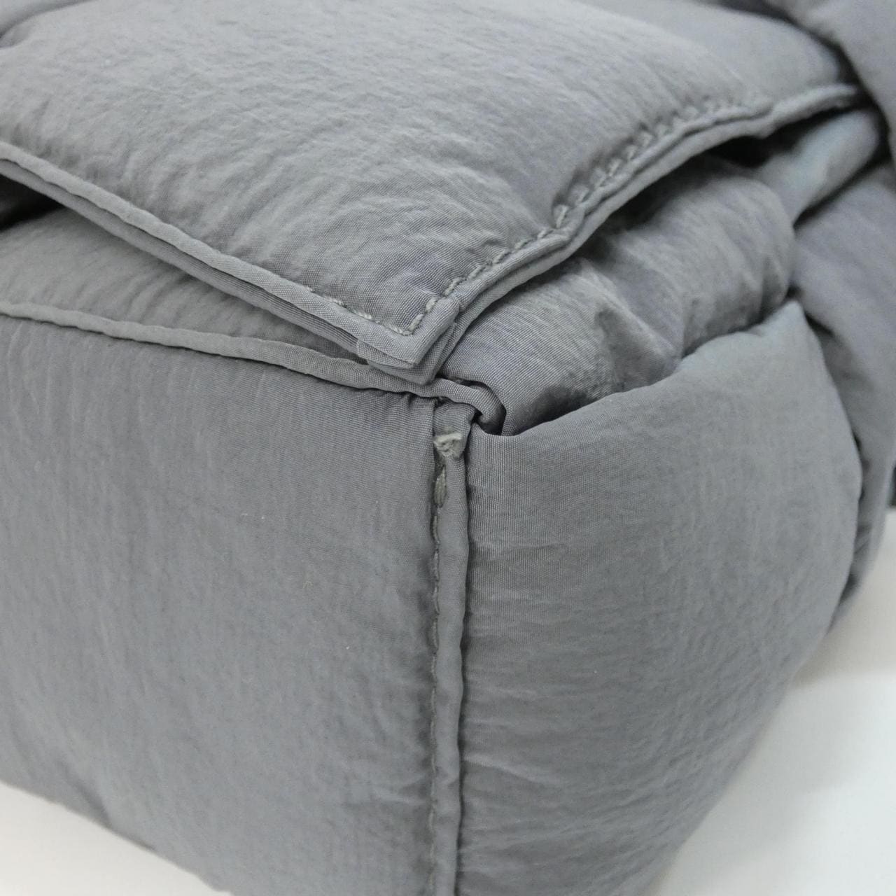 ボッテガヴェネタ 628951 VBO81 ショルダーバッグ