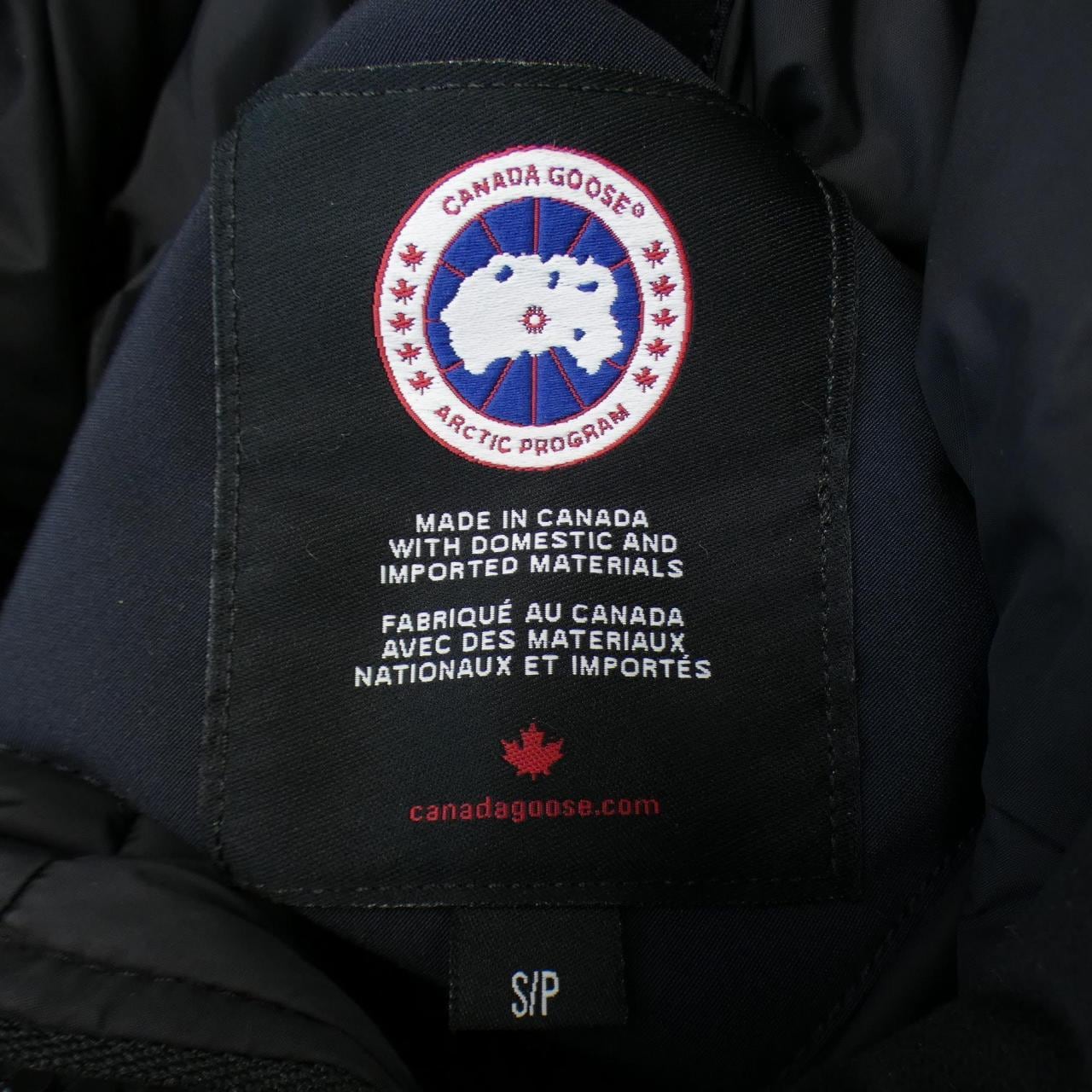 Canada goose CANADA GOOSE down jacket