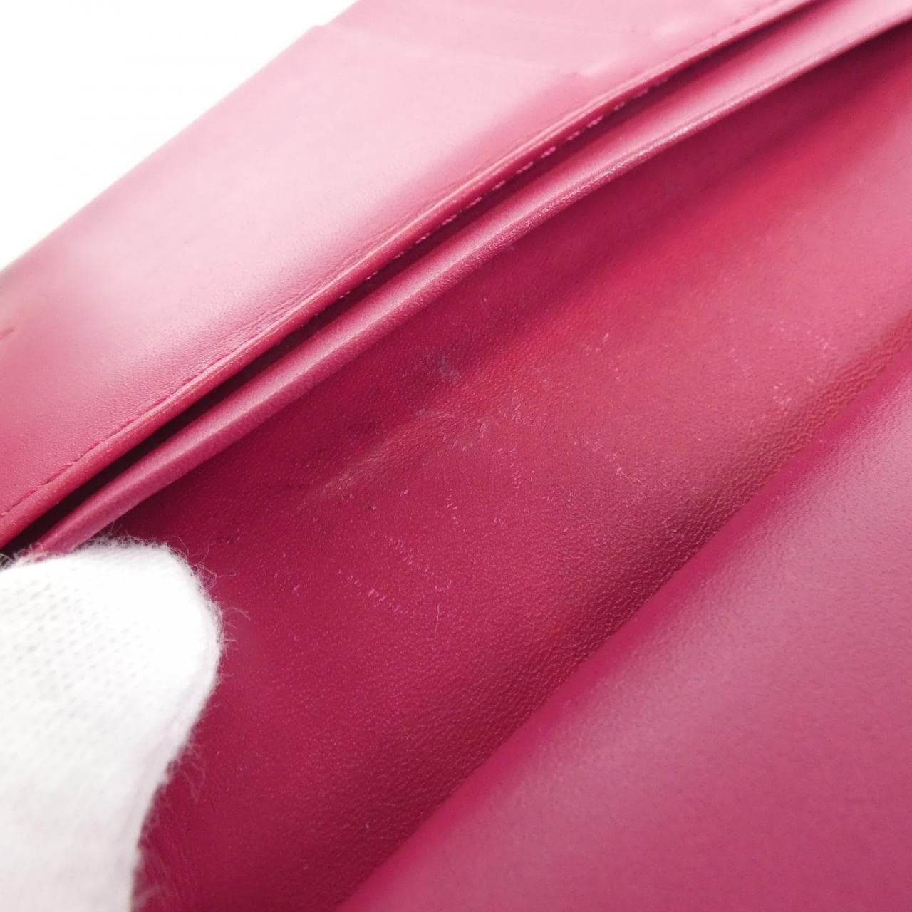 ルイヴィトン ヴェルニ ポルトフォイユ ヴィエノワ M93528 財布