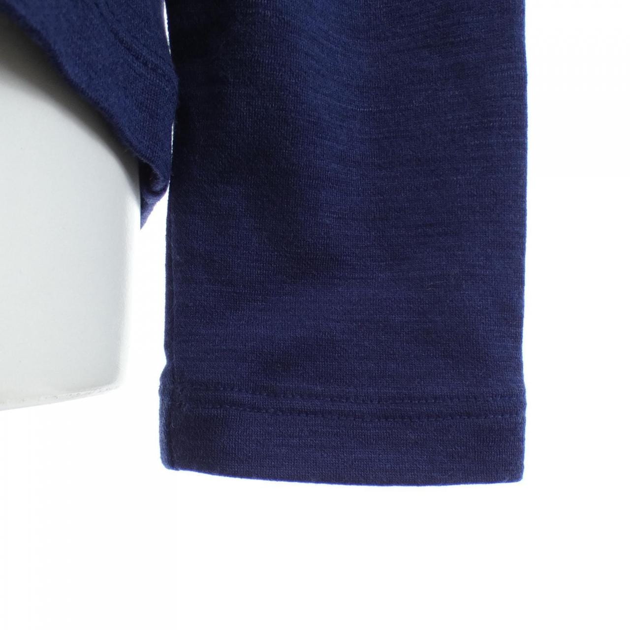 シェルボ CHERVO トップス