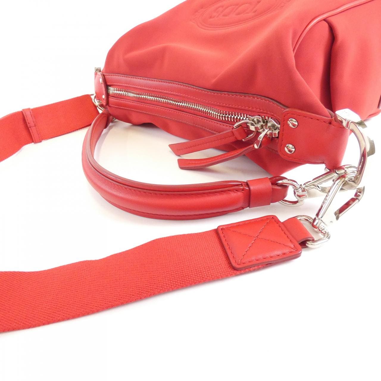 トッズ ハッピーモーメント XBWELBSN100NJ63P00 ショルダーバッグ