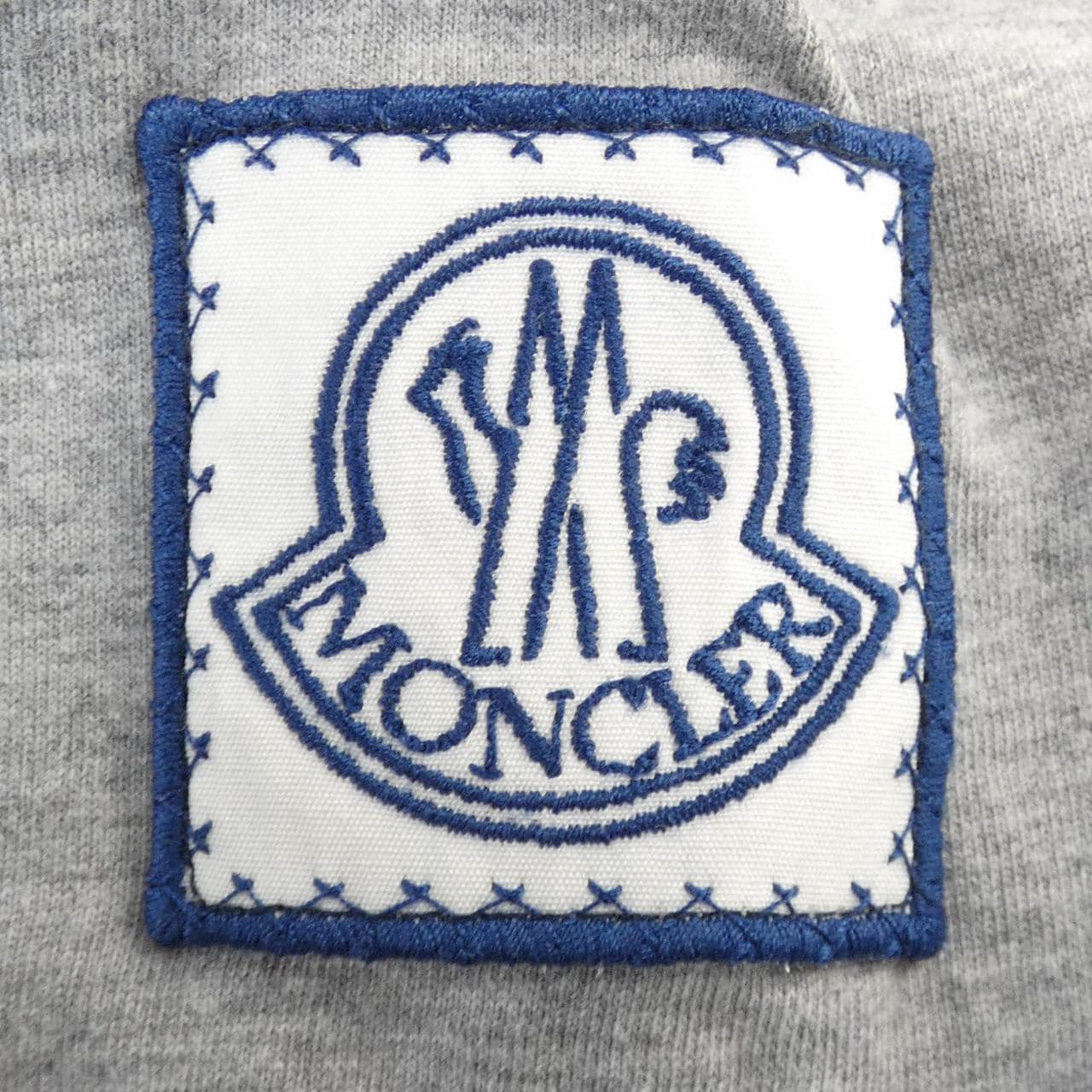 モンクレールガムブルー MONCLER GAMMEBLEU D13918011450 Tシャツ