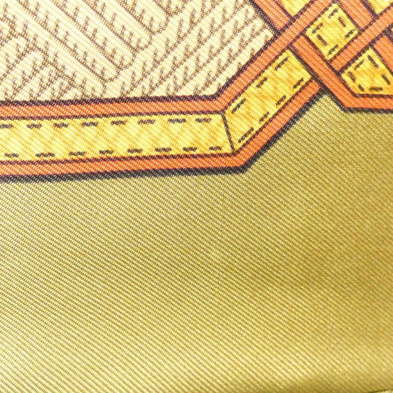 エルメス CUIRS DU DESERT カレ スカーフ