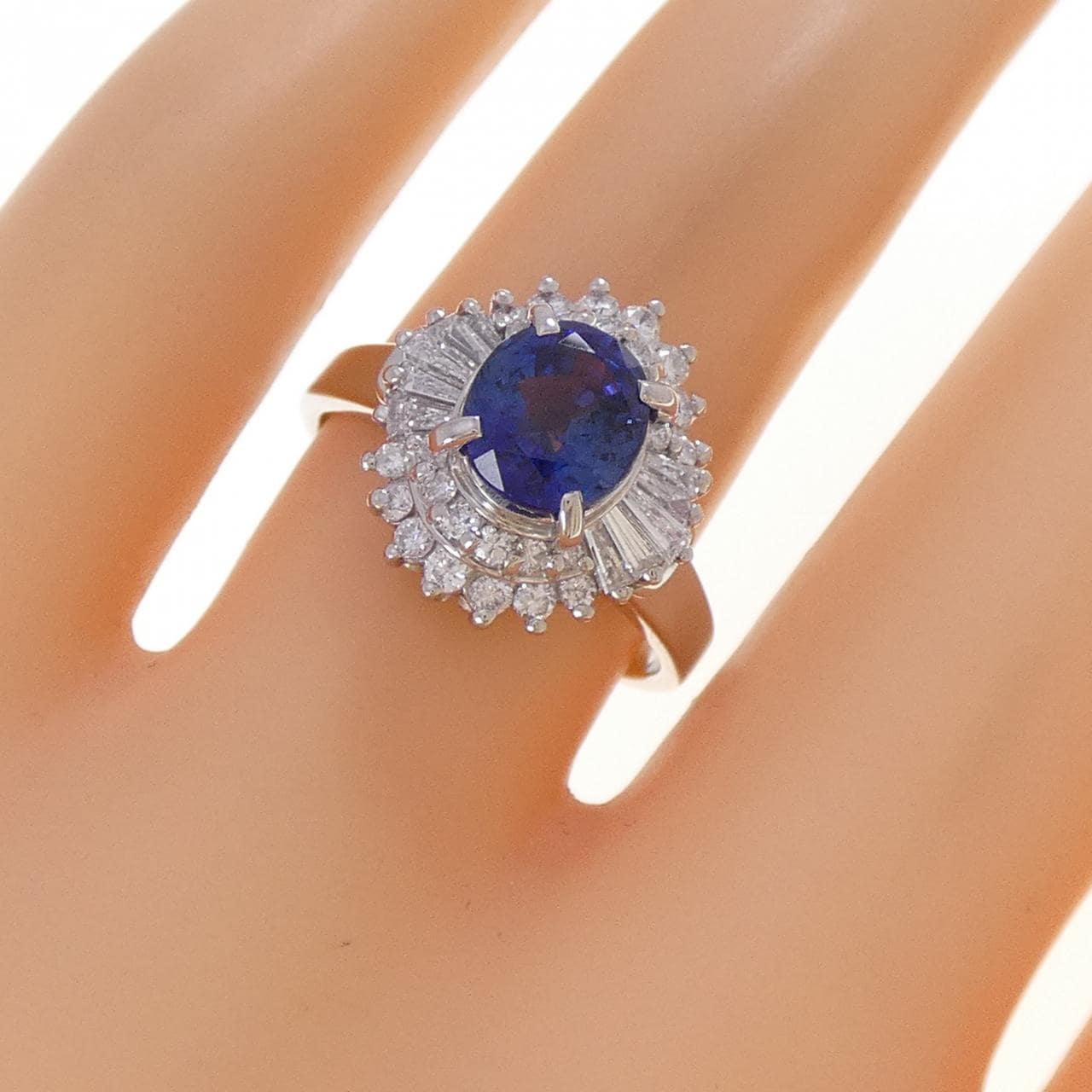 PT900 サファイヤ リング 1.605CT