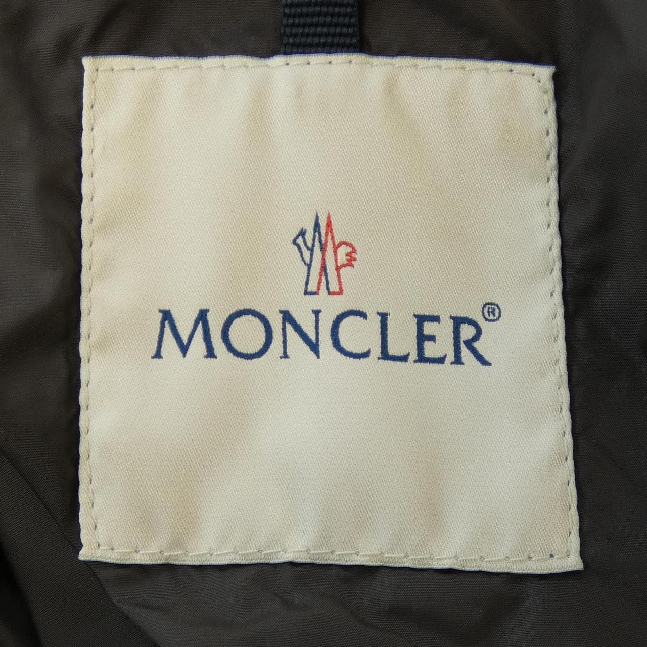 モンクレール MONCLER ダウンジャケット