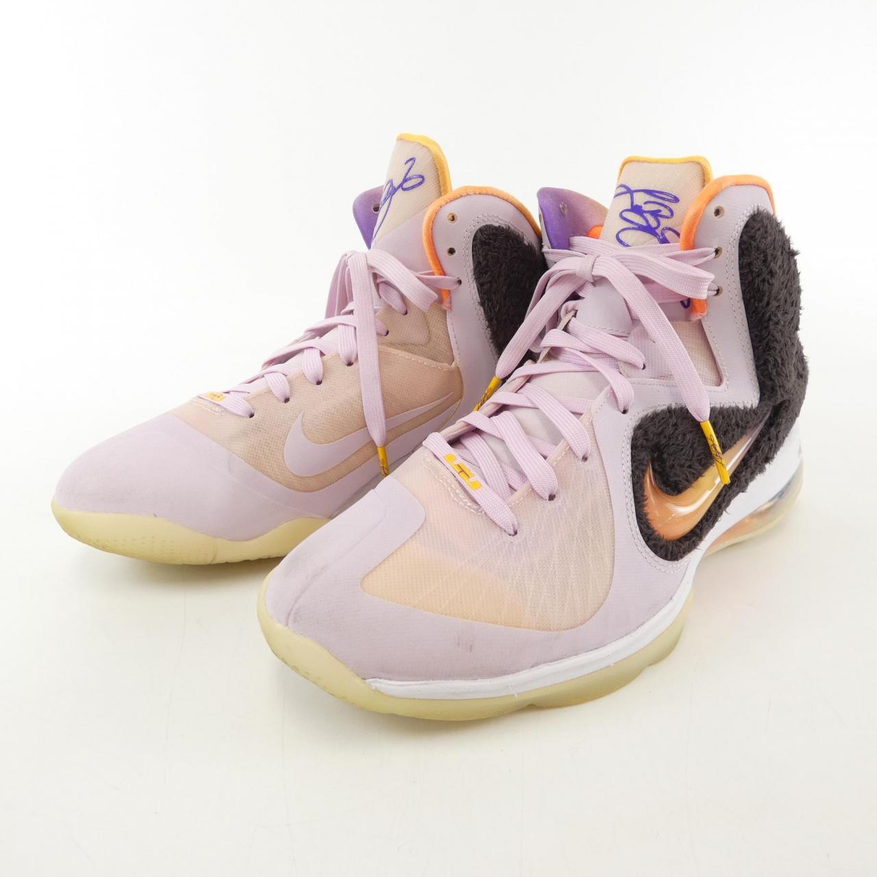 耐克NIKE运动鞋