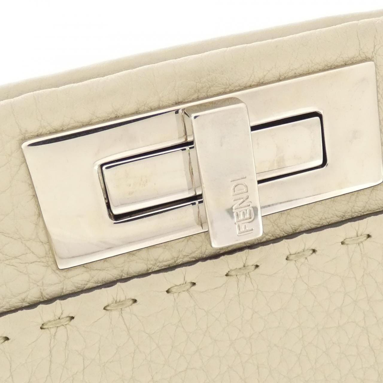 FENDI SELLERIA Peekaboo 8BN290 3PE Bag