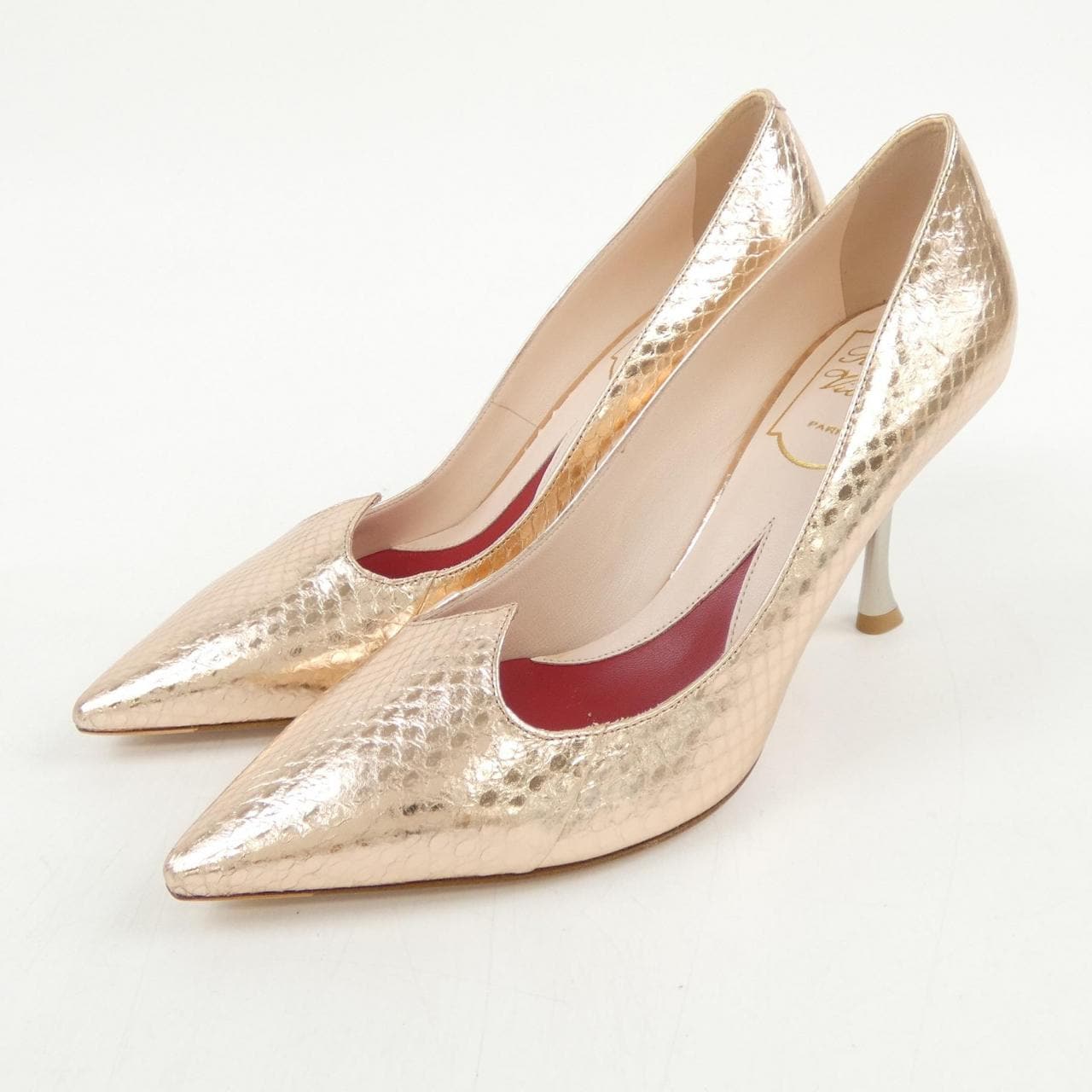 ロジェヴィヴィエ ROGER VIVIER アイラブヴィヴィエ パンプス