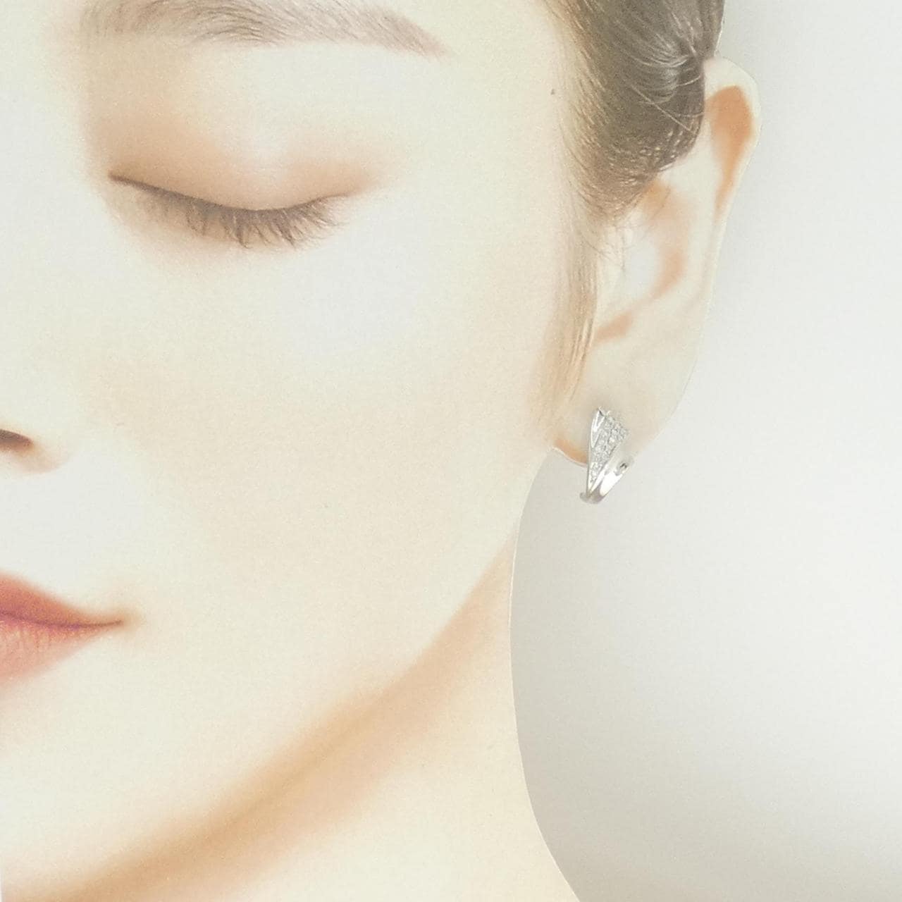 K18WG ダイヤモンド ピアス 0.30CT