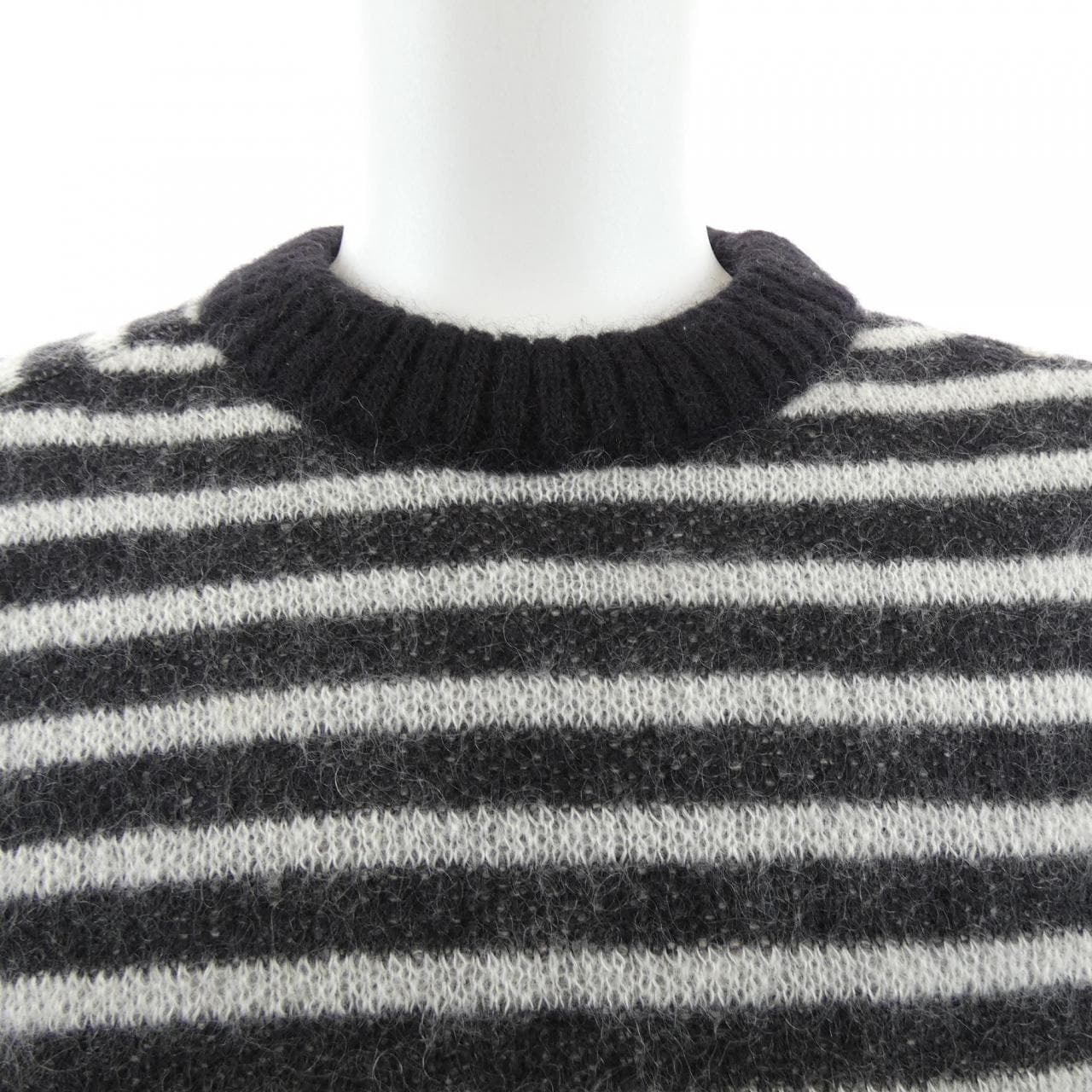 サンローラン SAINT LAURENT 609818 YAMR2 ニット