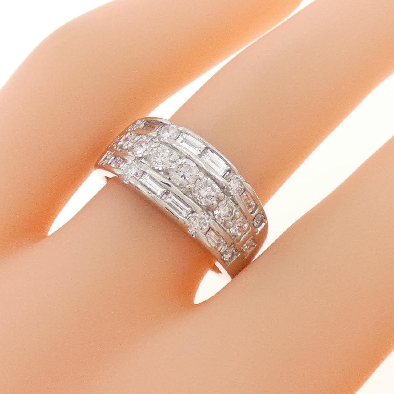 PT900 ダイヤモンド リング 1.00CT