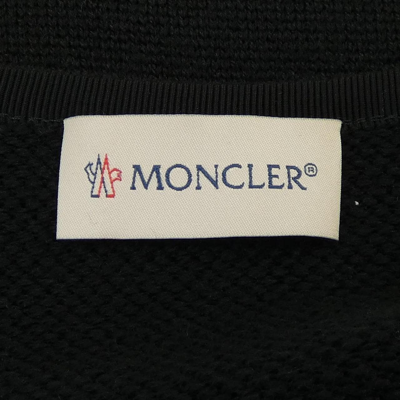 モンクレール MONCLER ダウンジャケット