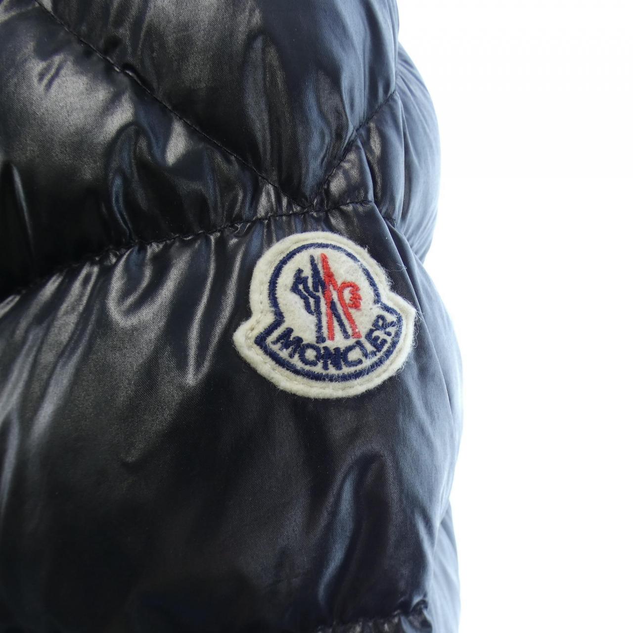 モンクレール MONCLER ダウンジャケット