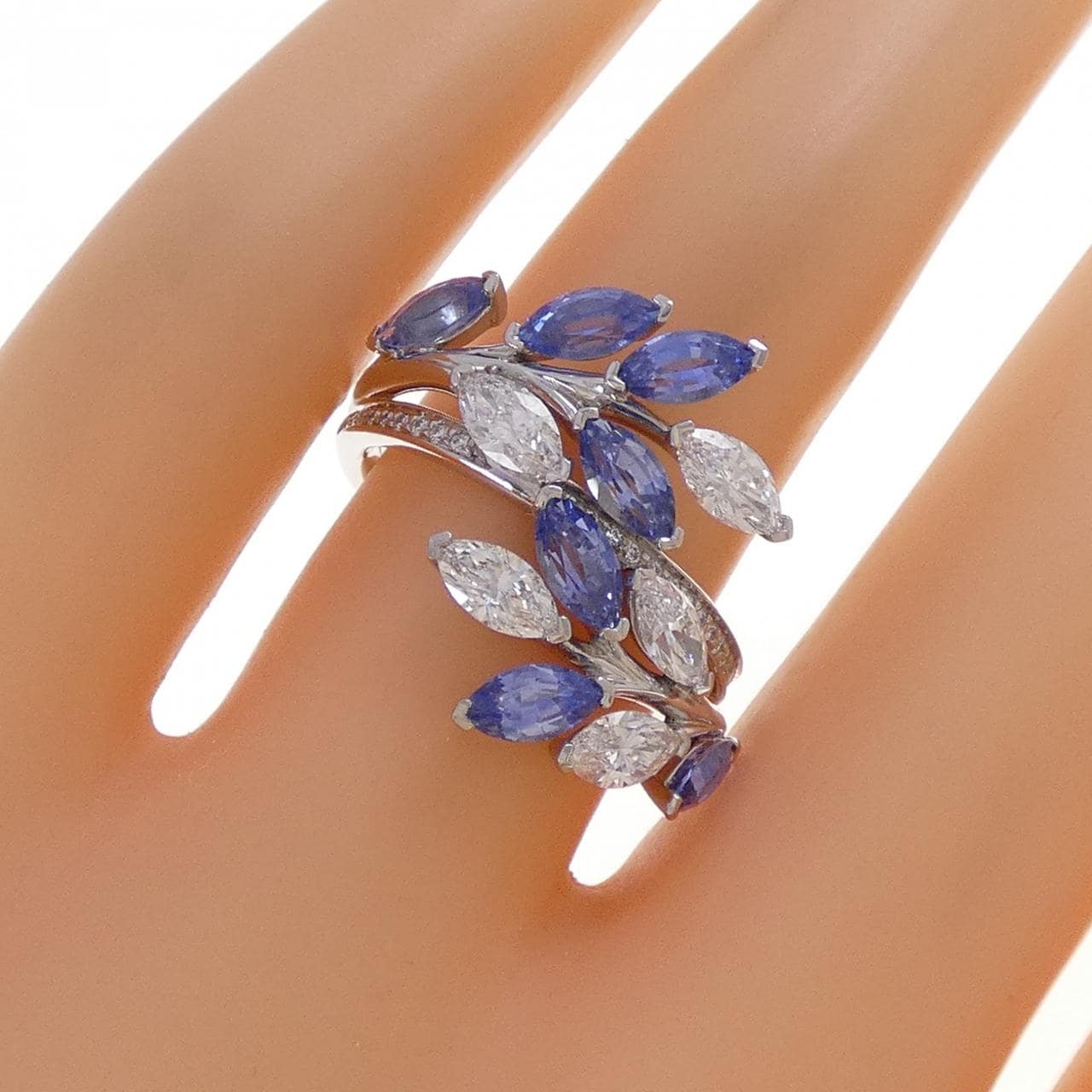 ティファニー ビクトリア ヴァイン リング