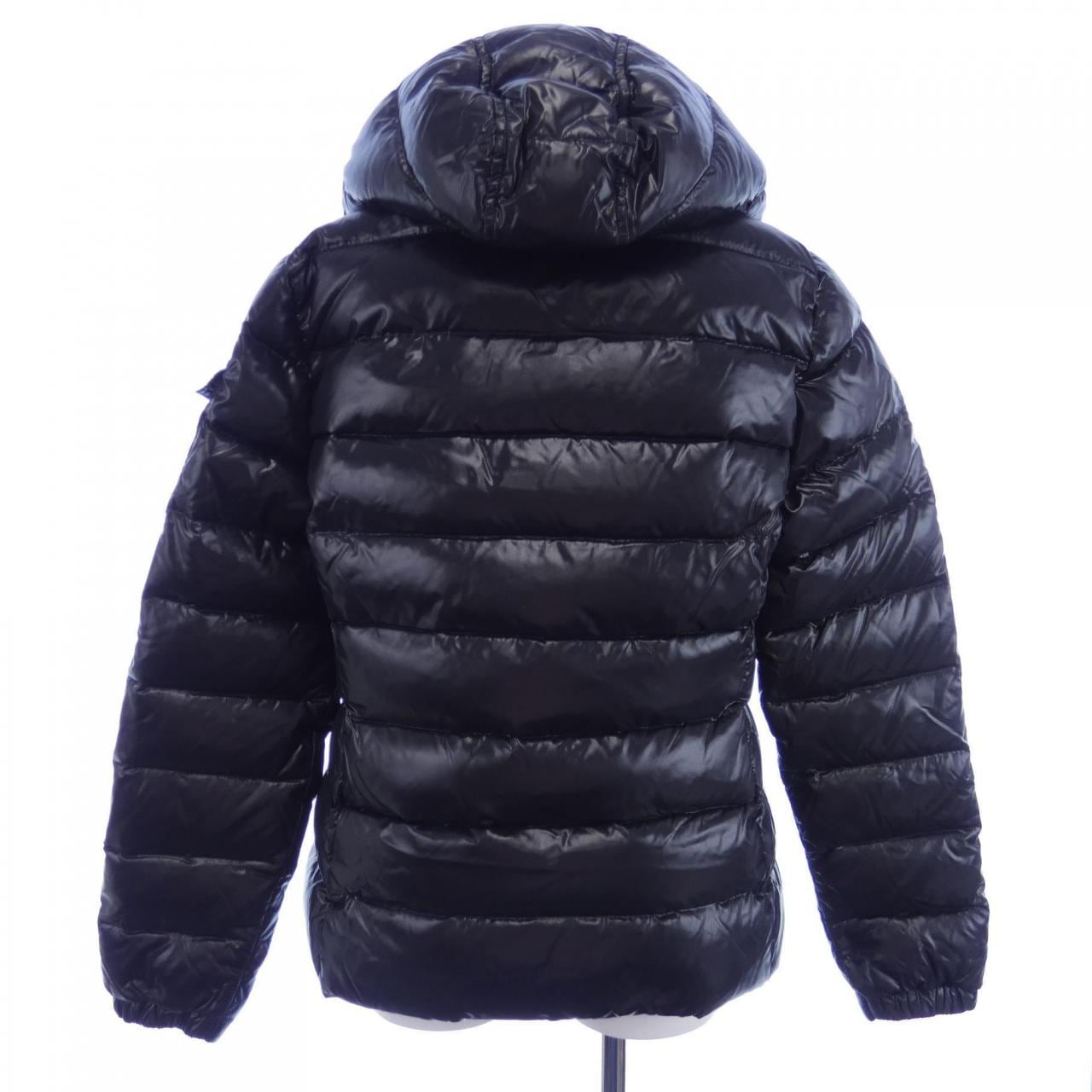 モンクレール MONCLER ダウンジャケット