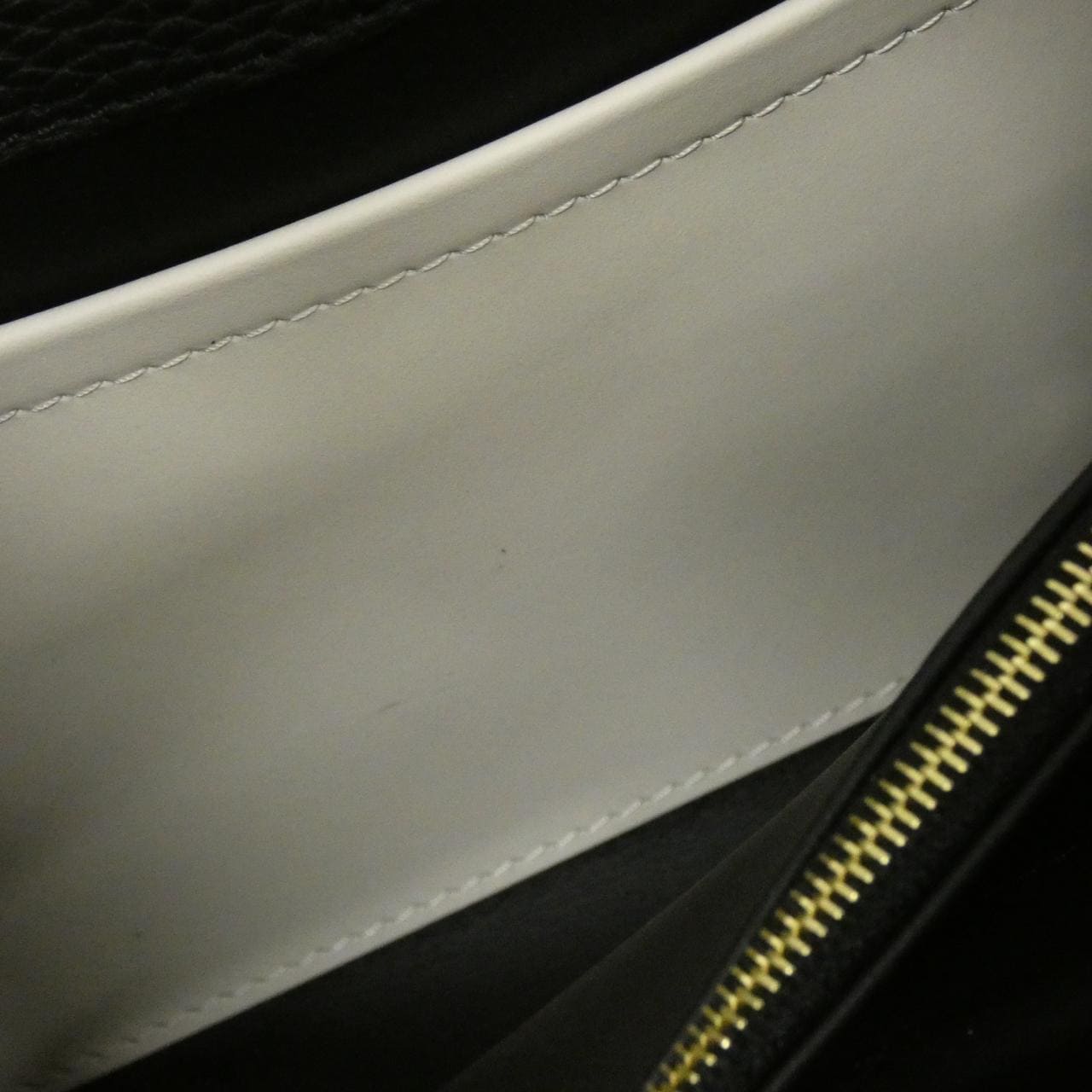 ルイヴィトン エピ カプシーヌBB M12345 バッグ