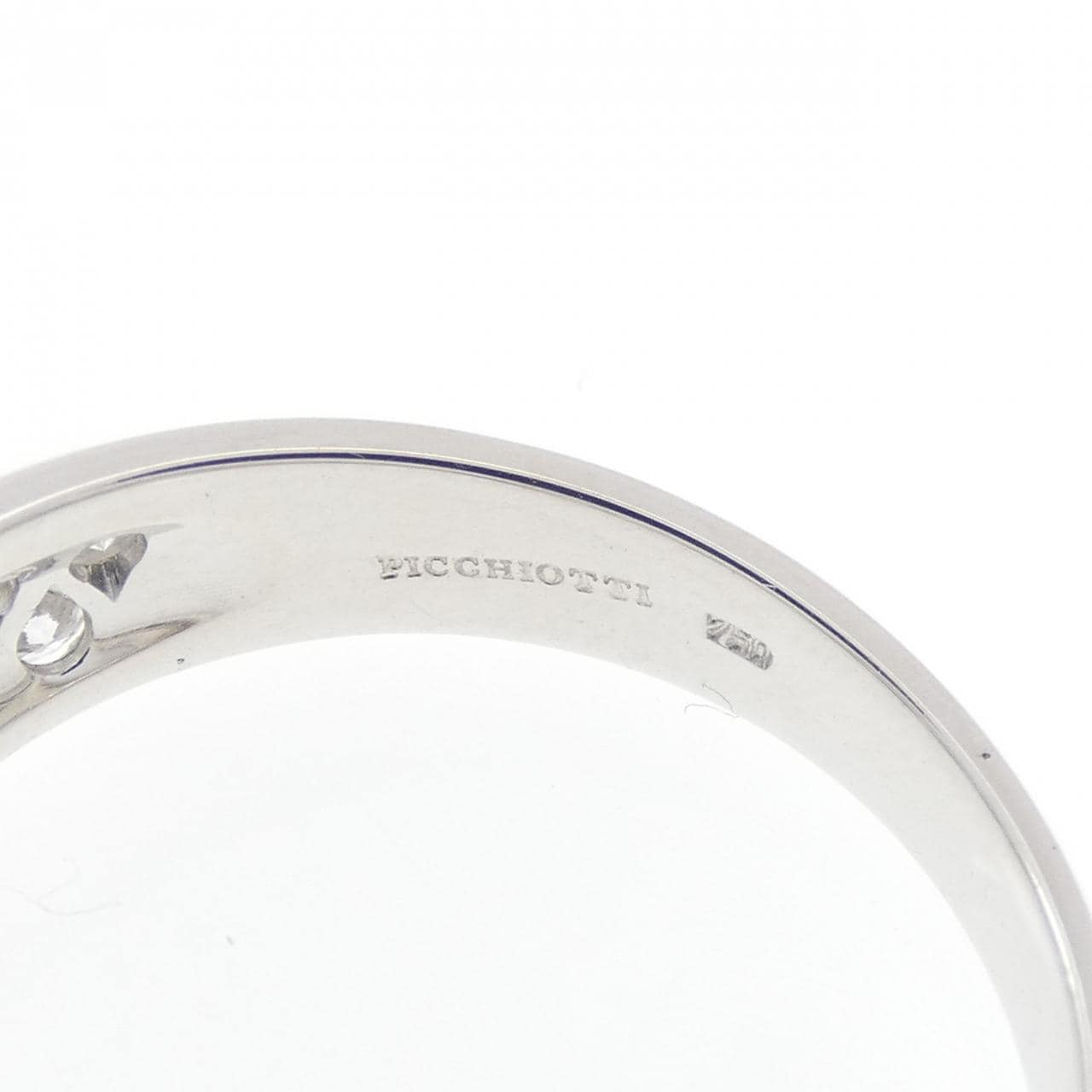 ピキョッティ リング 0.85CT