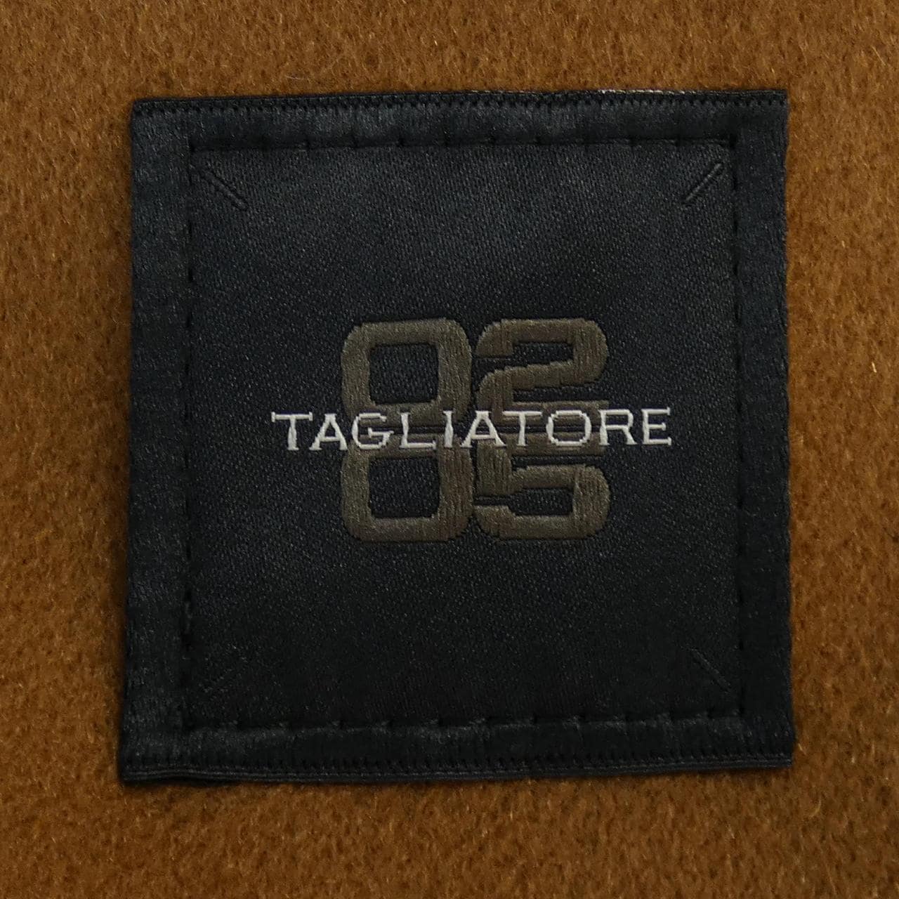 タリアトーレ TAGLIATORE コート