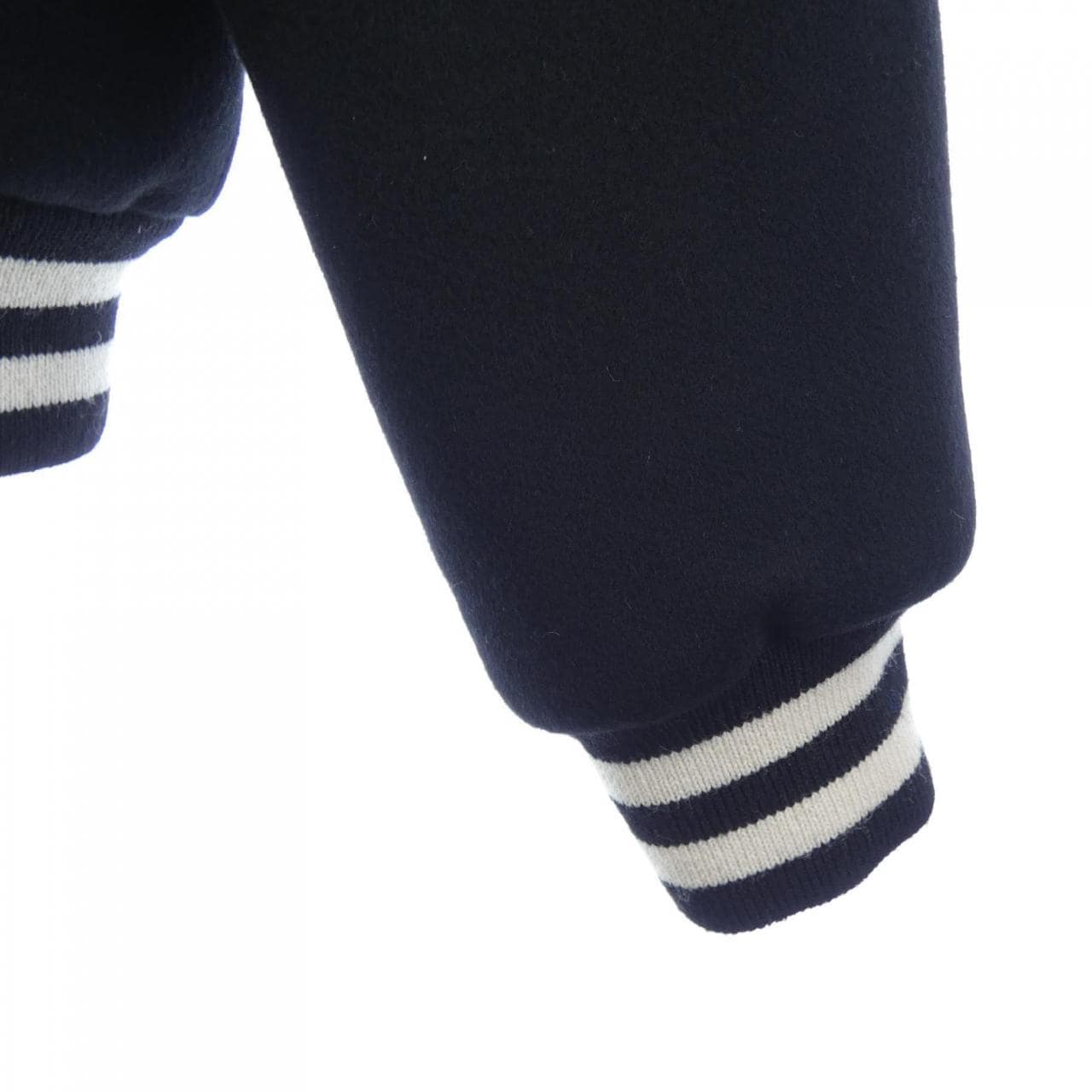 セリーヌ CELINE 2V98M110R スタジャン