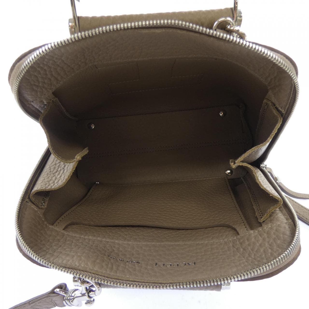 イアクッチ IACUCCI BAG