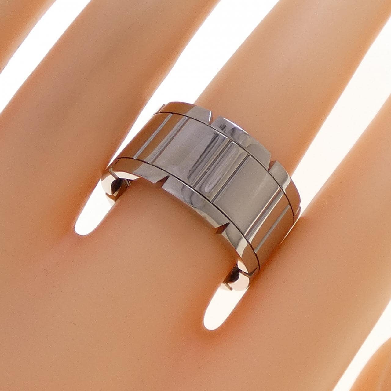 カルティエ タンクフランセーズ ラージ リング