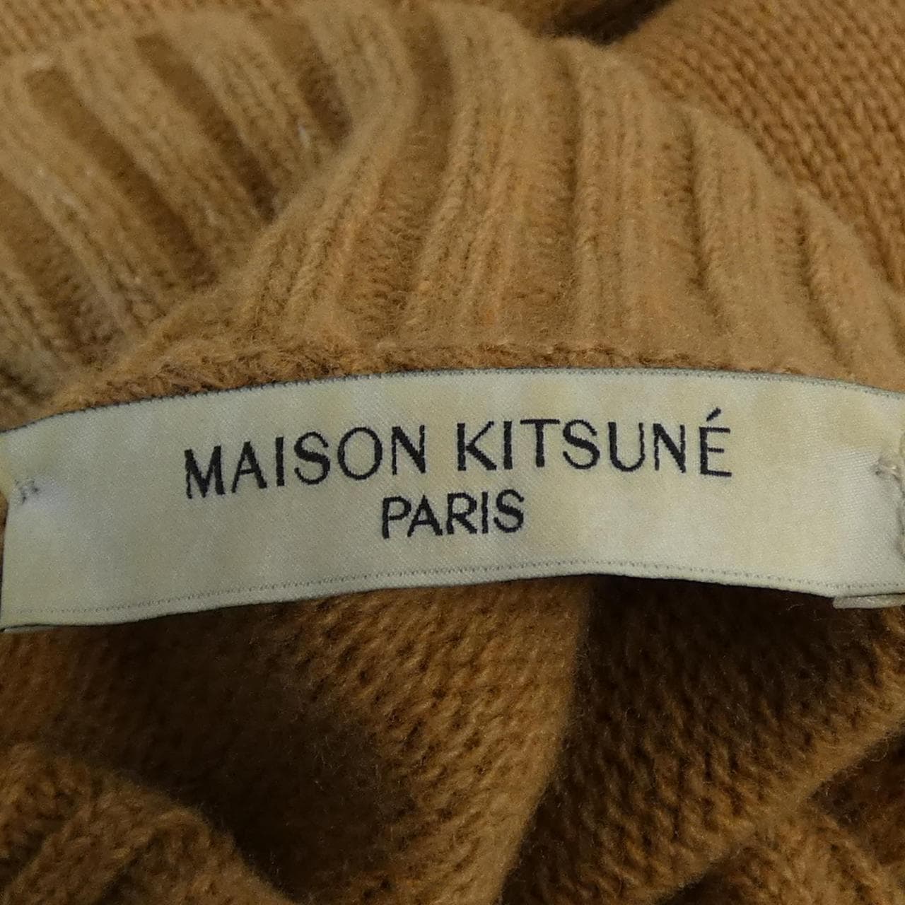 メゾンキツネ MAISON KITSUNE HU00539KT1084 ニット