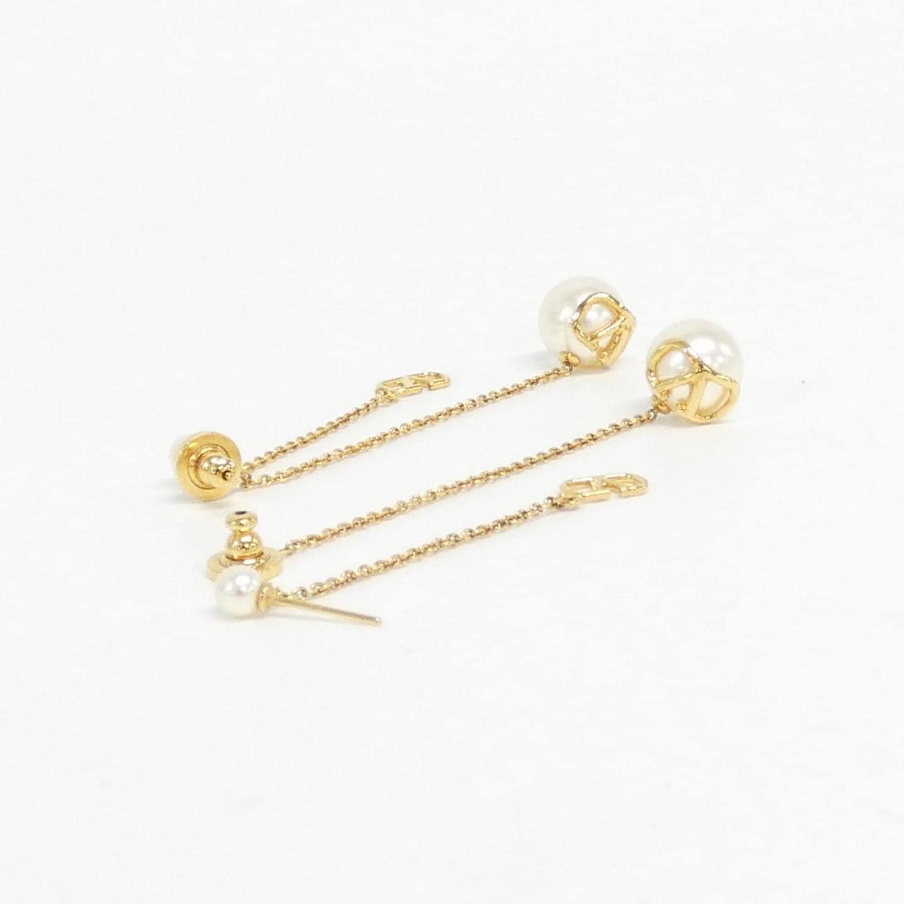 ヴァレンティノガラヴァーニ ピアス