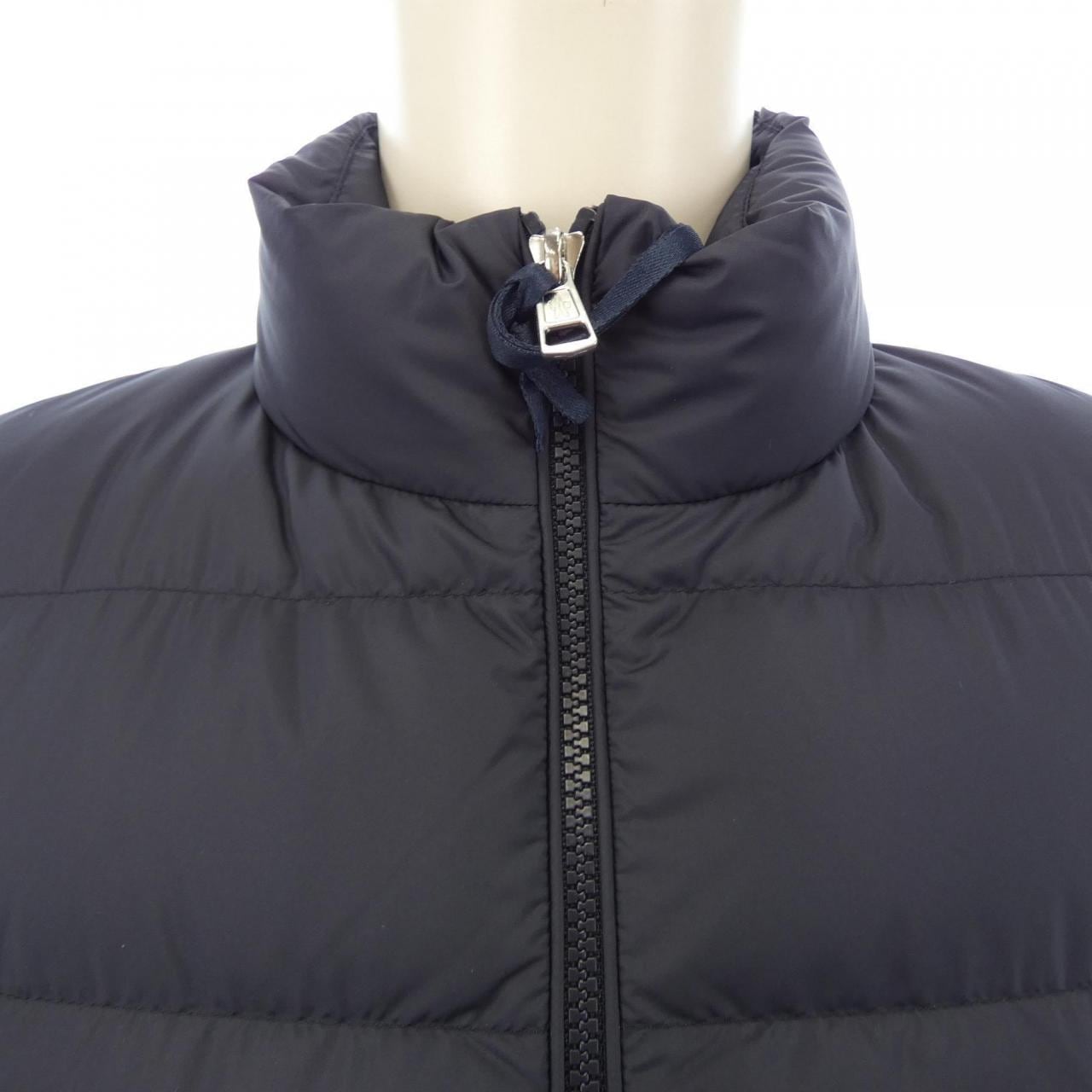 モンクレール MONCLER 20919B00033 ダウンジャケット