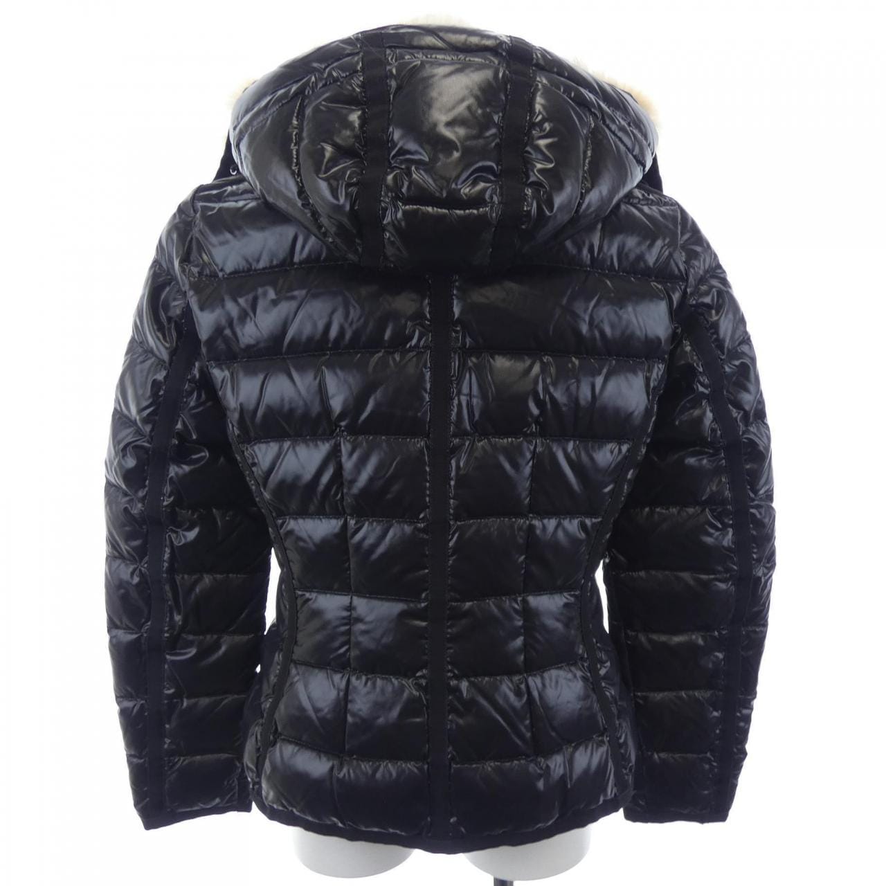 モンクレール MONCLER ARMOISE ダウンジャケット