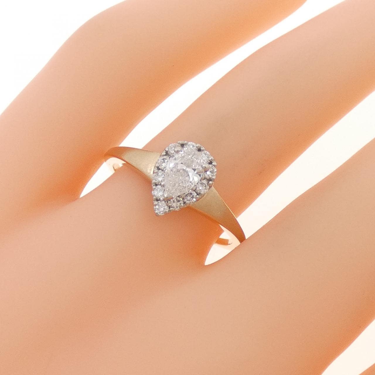 ジーエスティービー ダイヤモンド リング 0.31CT