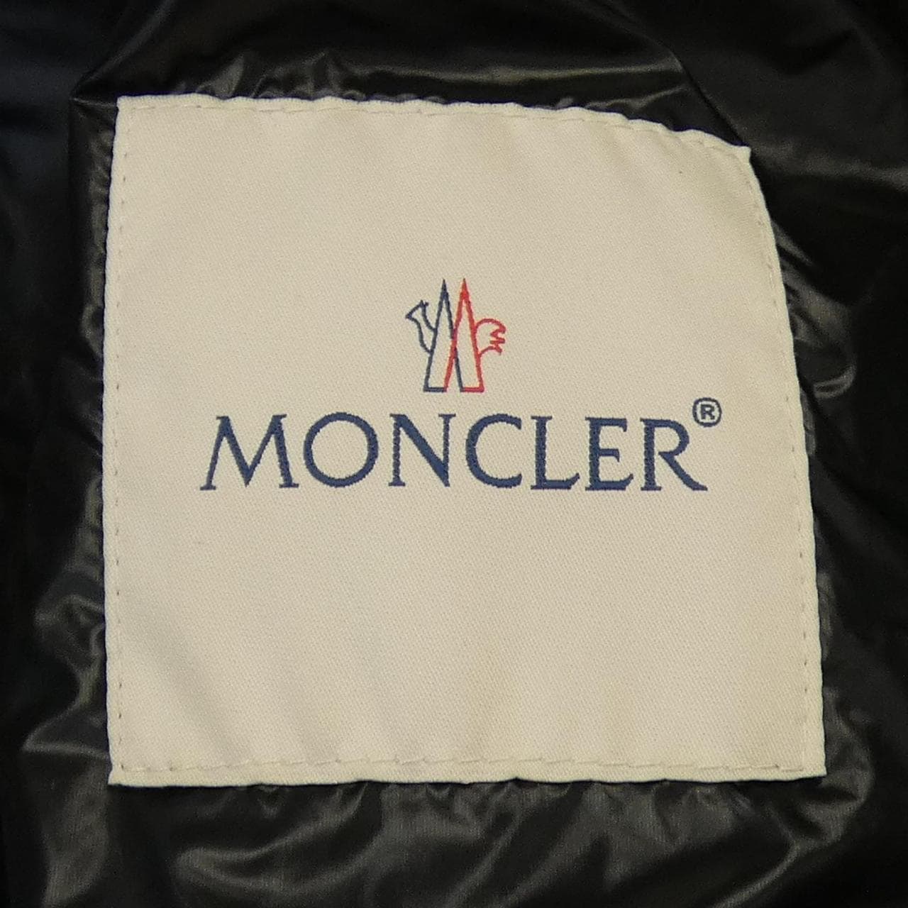モンクレール MONCLER ダウンジャケット