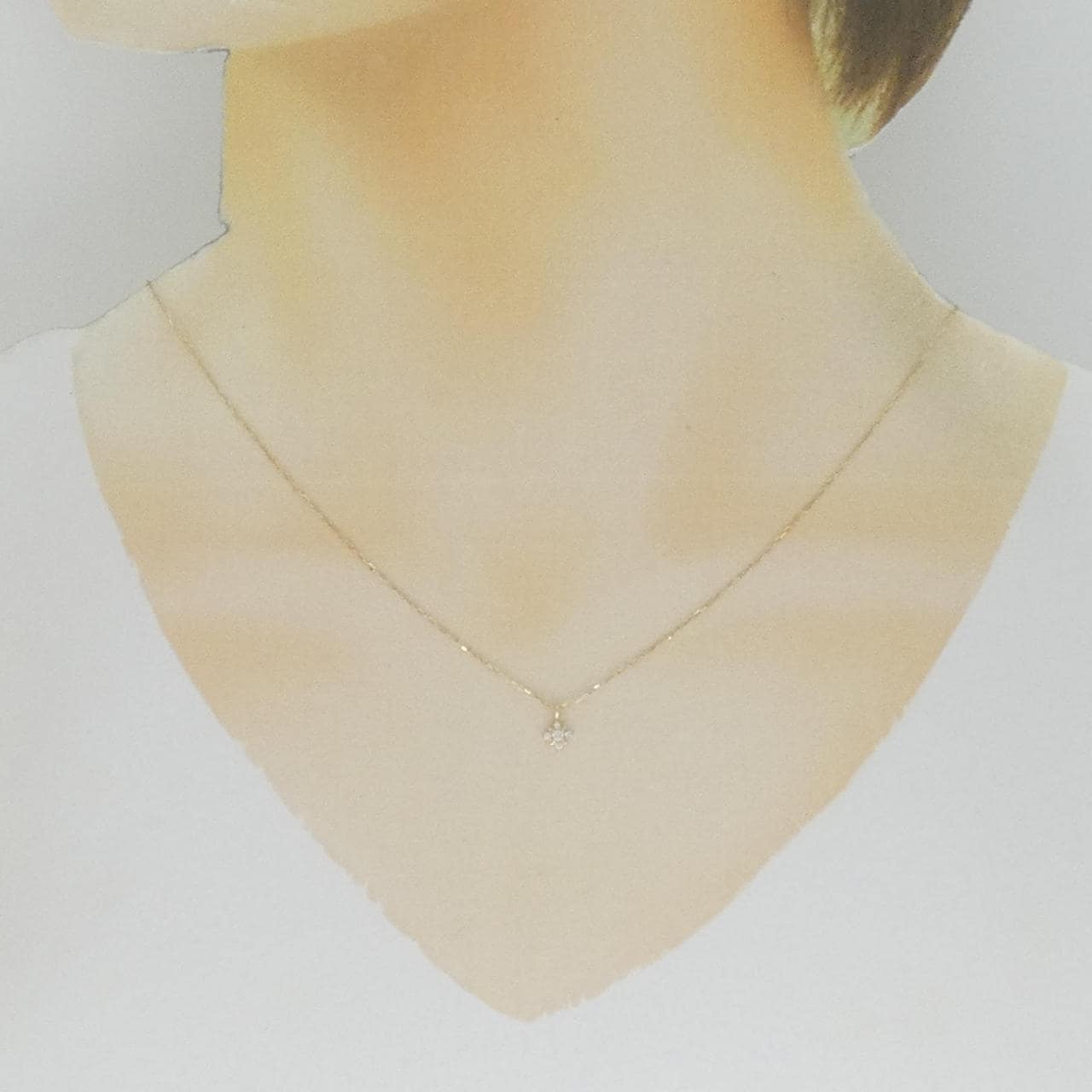 4゜C Diamond necklace