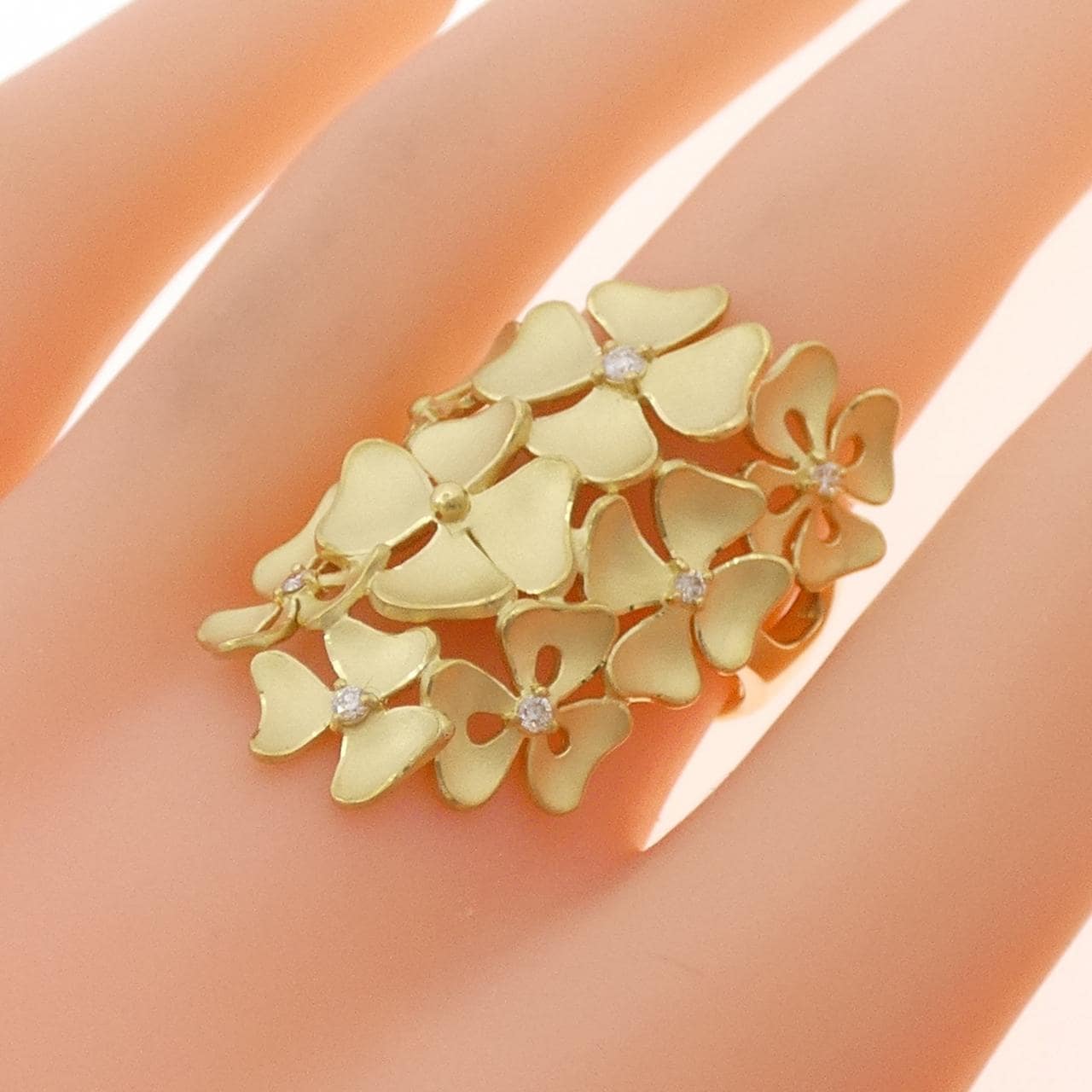 K18YG フラワー ダイヤモンド リング 0.10CT