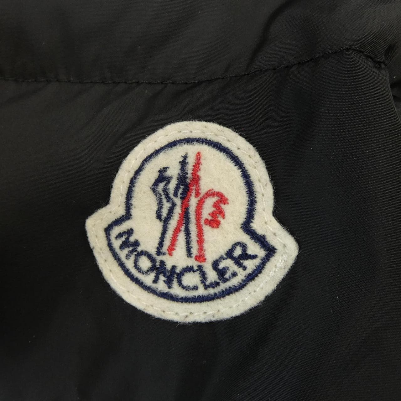 モンクレール MONCLER AVOCETTE ダウンジャケット