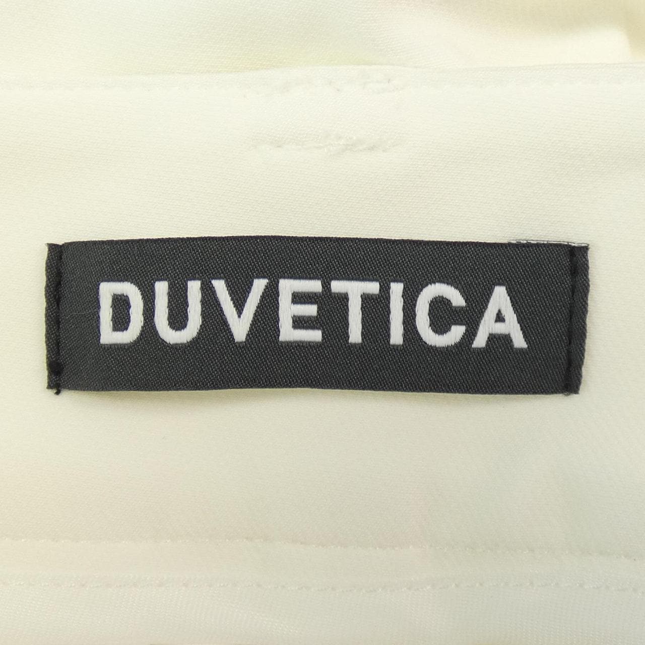 デュベティカ DUVETICA ショートパンツ