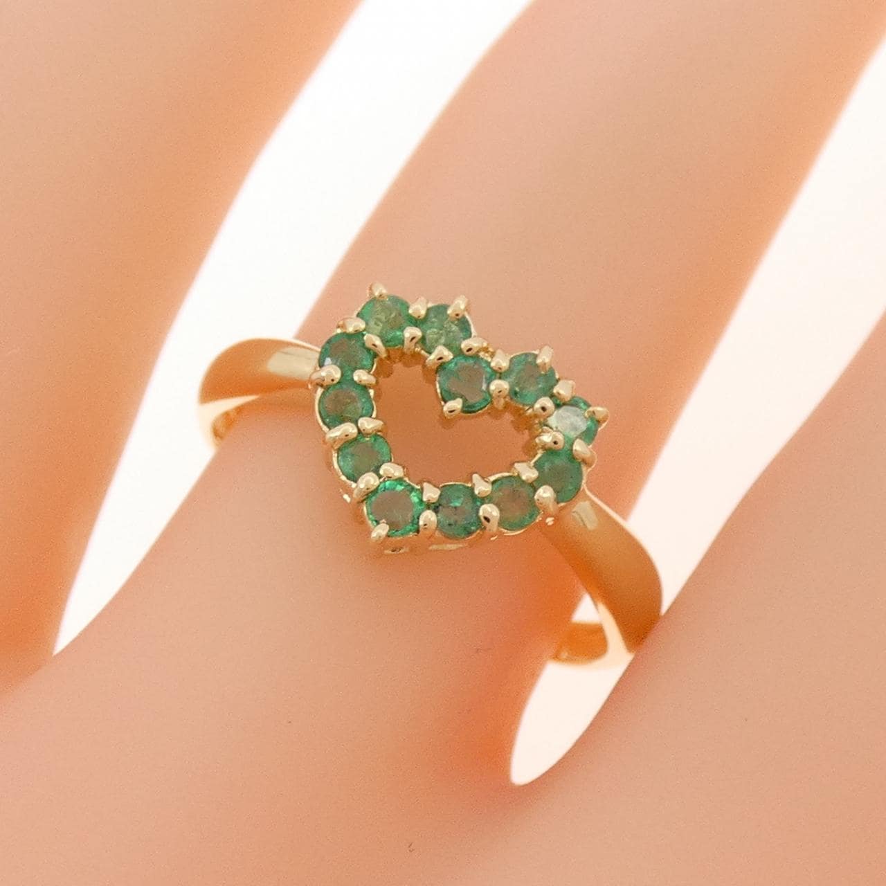 K18YG ハート エメラルド リング