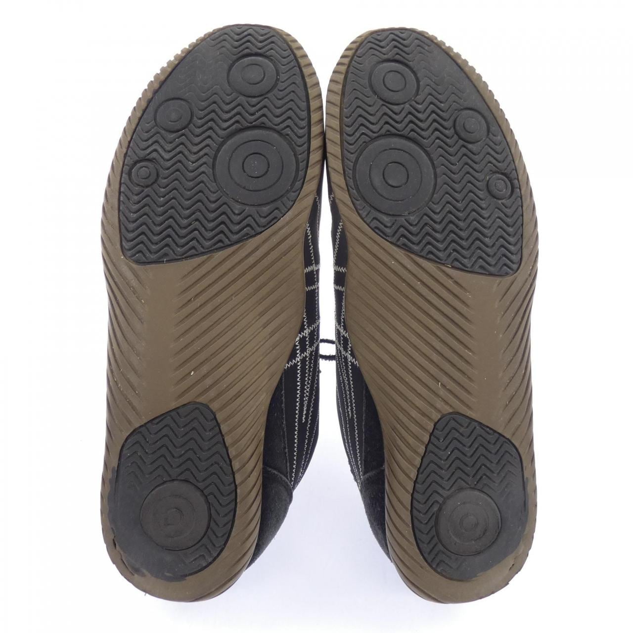 オニツカ タイガー ONITSUKA TIGER スニーカー