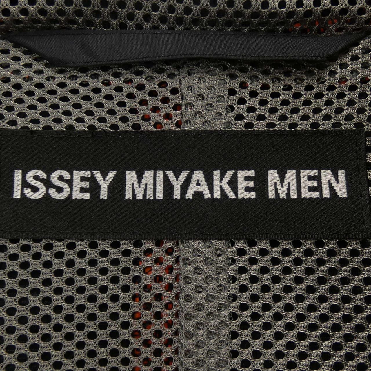 ISSEY MIYAKE MEN风衣