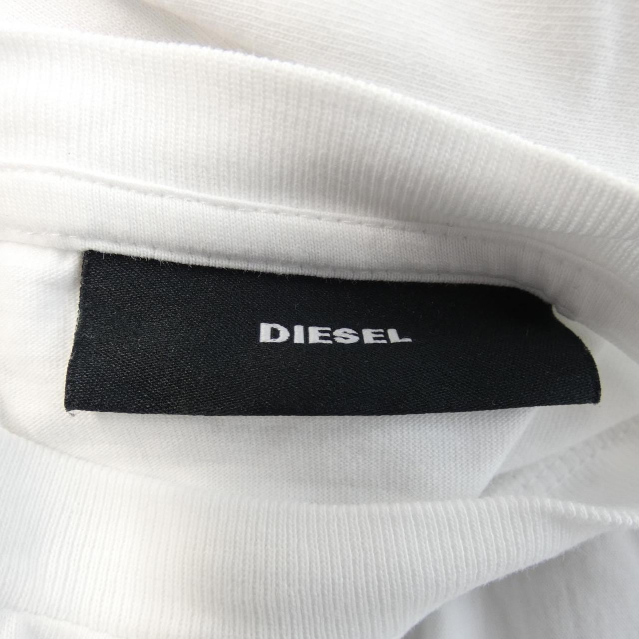 ディーゼル DIESEL Tシャツ