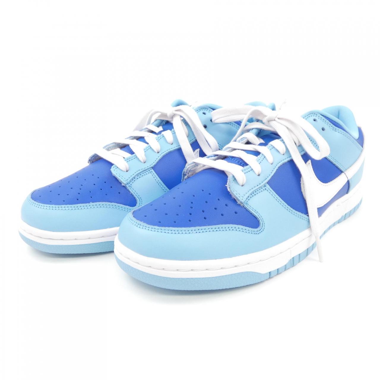 ナイキ NIKE スニーカー