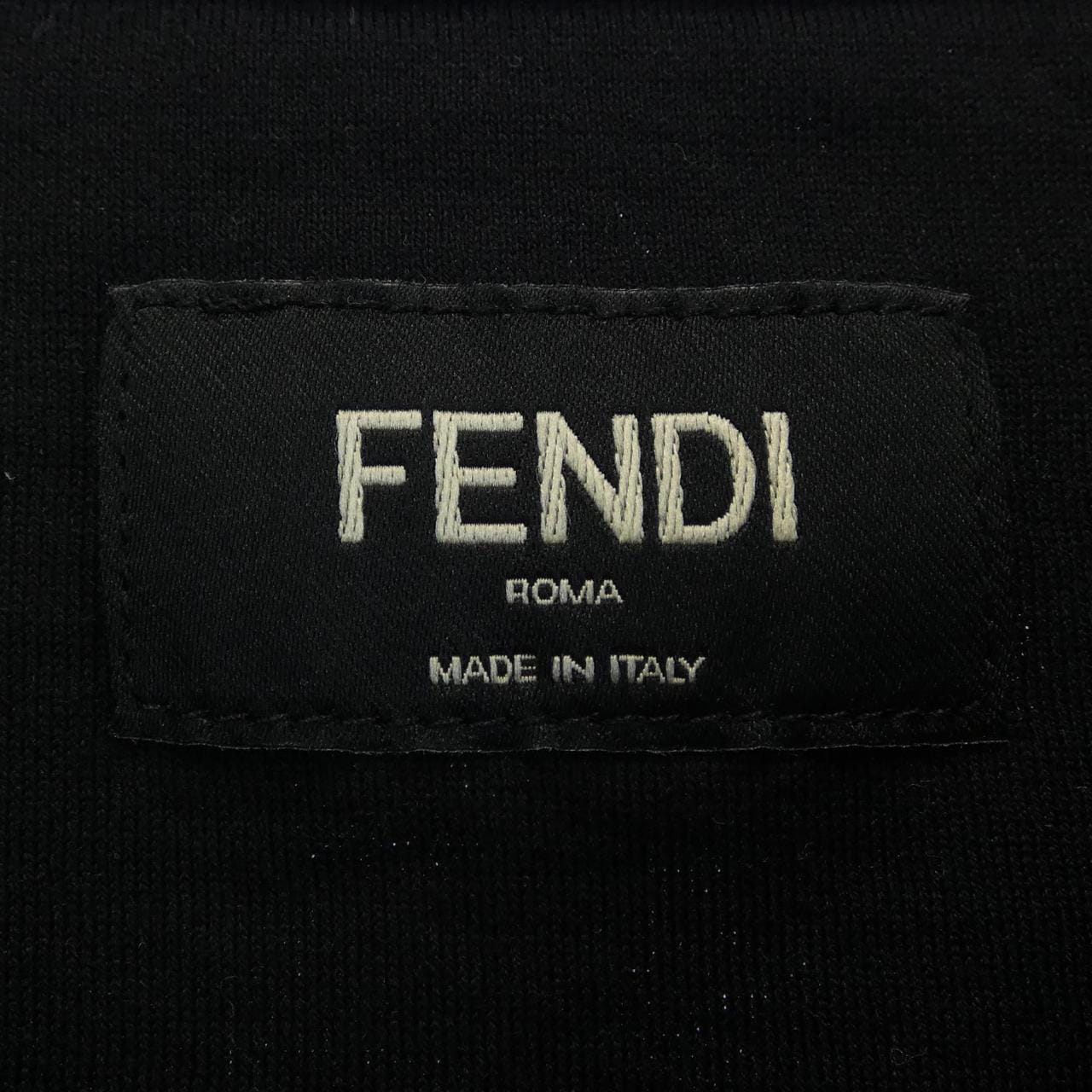 フェンディ FENDI FY0894 A875 Tシャツ