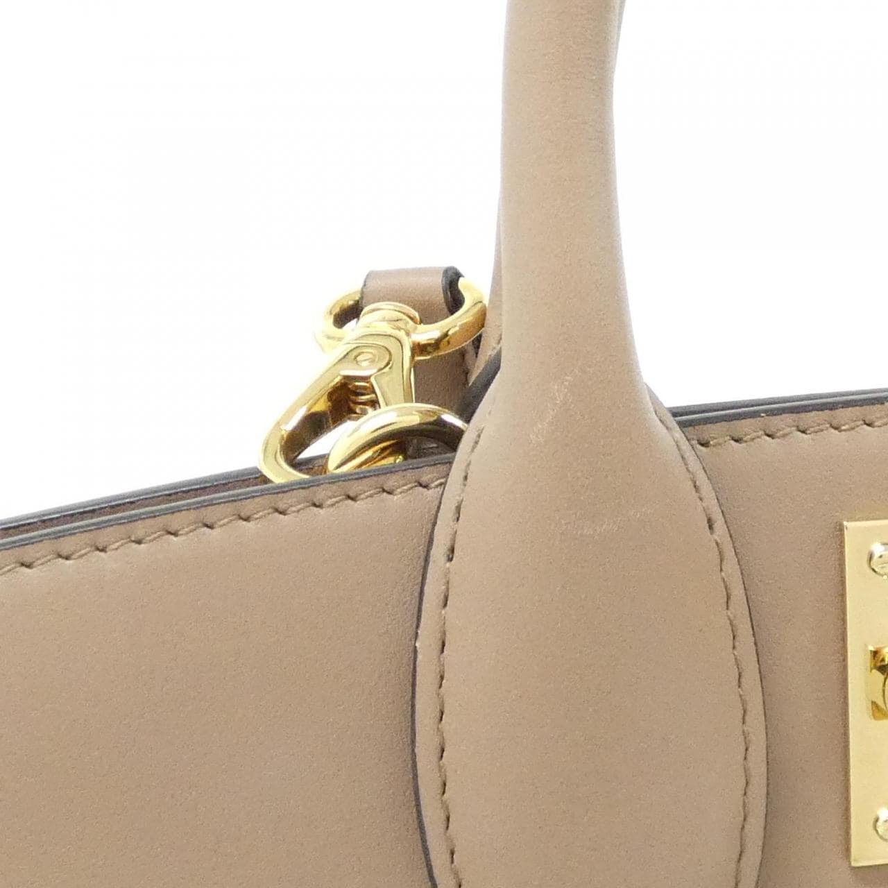 サルヴァトーレフェラガモ THE STUDIO 21 H159 バッグ