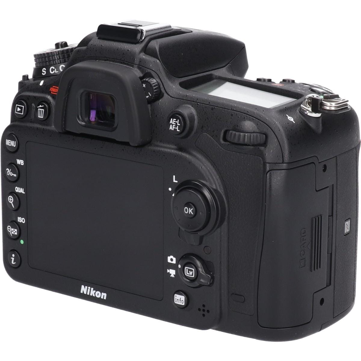 D7200
