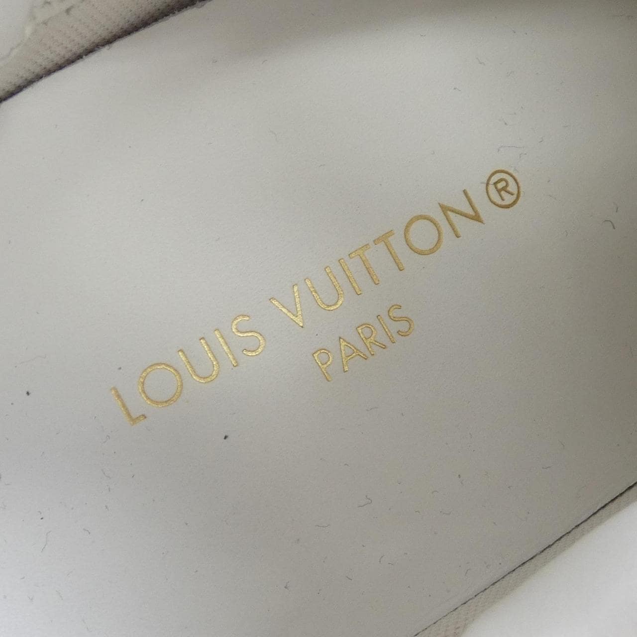 ルイヴィトン LOUIS VUITTON ランアウェイライン スニーカー