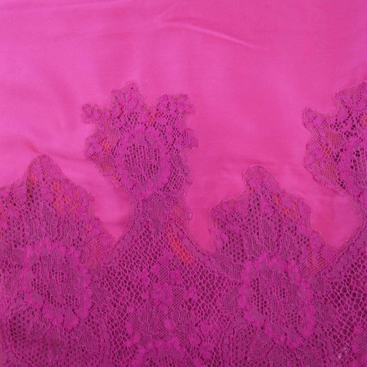 ヴァレンティノガラヴァーニ VALENTINO GARAVANI STOLE